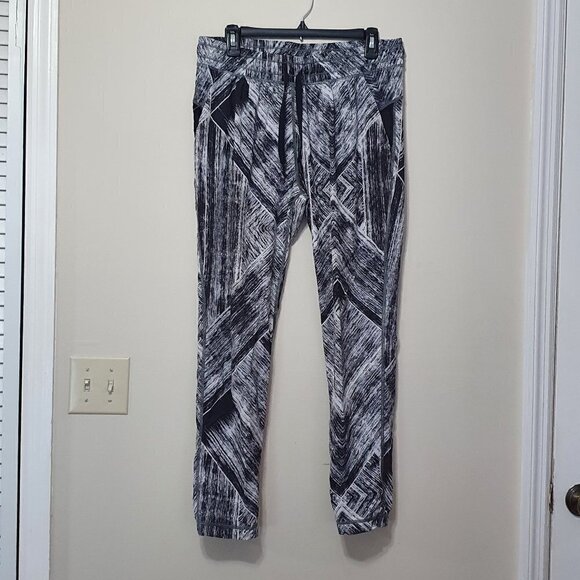 Lululemon 4 Jet Crop Heat Wave Track Pant - Picture 3 of 10